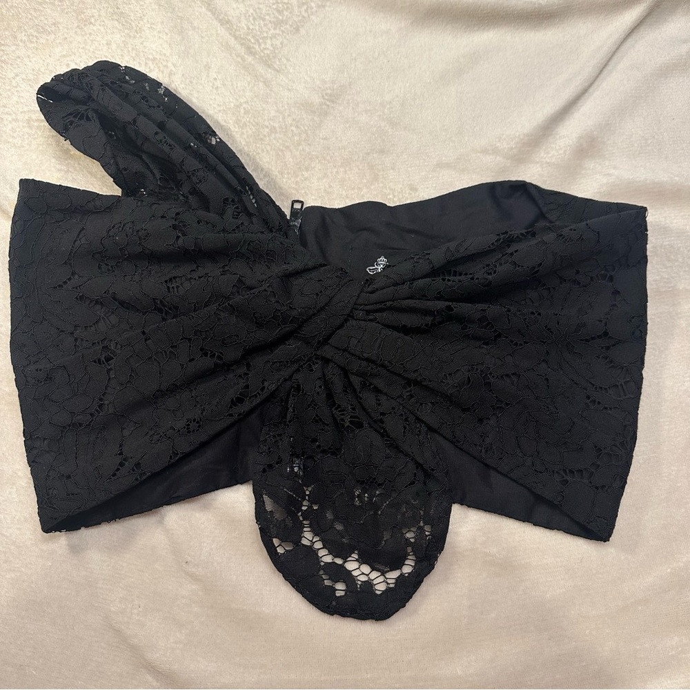 Just Bee Queen One Shoulder Black Lace‎ Bandeau Top